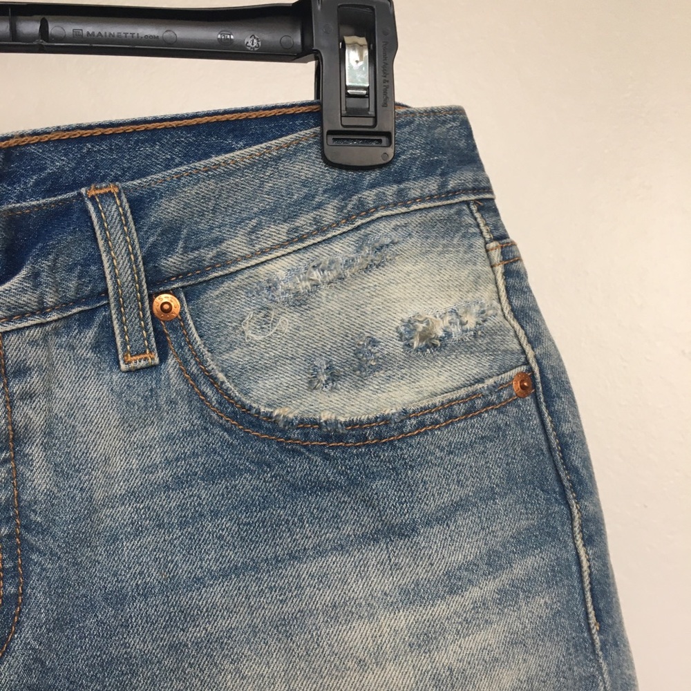 Levi’s 501 Shorts - Picture 4 of 10